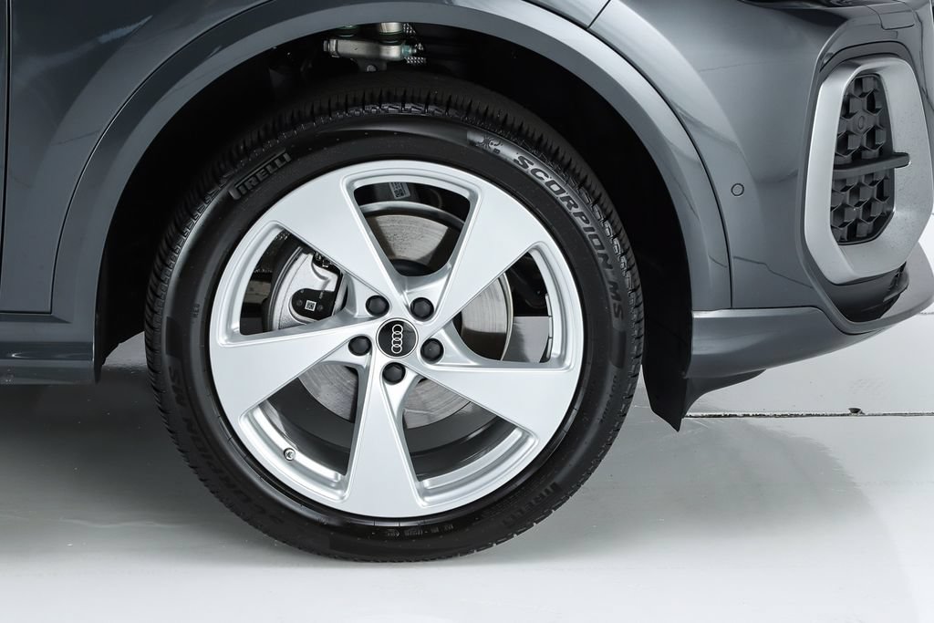Used 2025 Audi Q5 Premium Plus AWD/4WD image 60