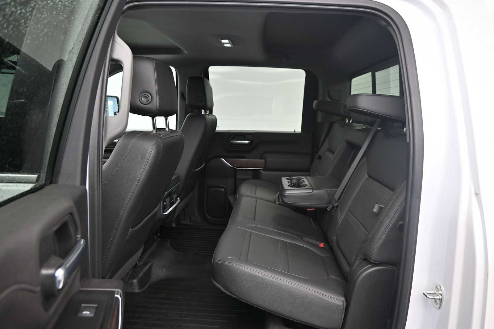 Used 2022 GMC Sierra 3500 Denali AWD/4WD image 10
