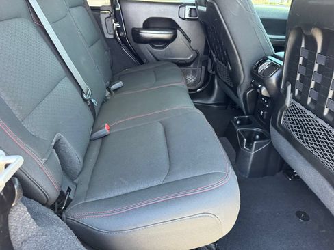Used 2020 Jeep Wrangler Unlimited Rubicon AWD/4WD image 9