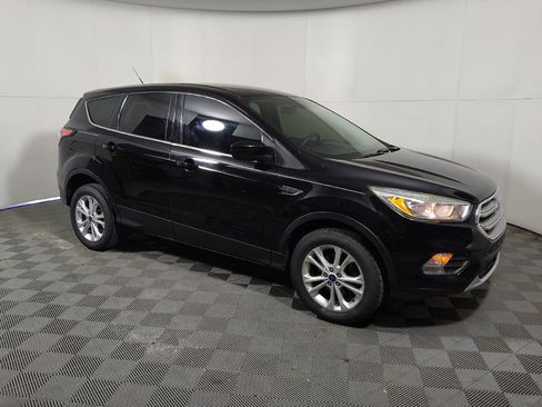 Used 2017 Ford Escape SE FWD image 11