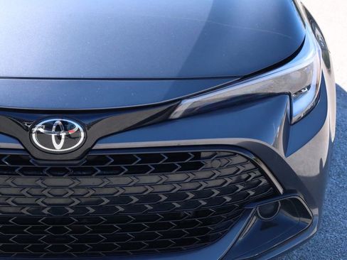 Used 2024 Toyota Corolla SE image 2