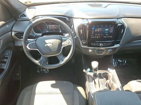 Certified 2023 Chevrolet Traverse LT FWD image 13