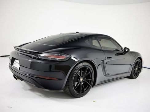 Certified 2025 Porsche 718 Cayman RWD image 7