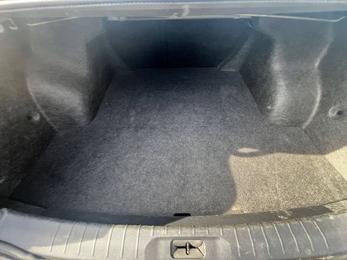 Used 2025 Nissan Altima 2.5 SV FWD image 31