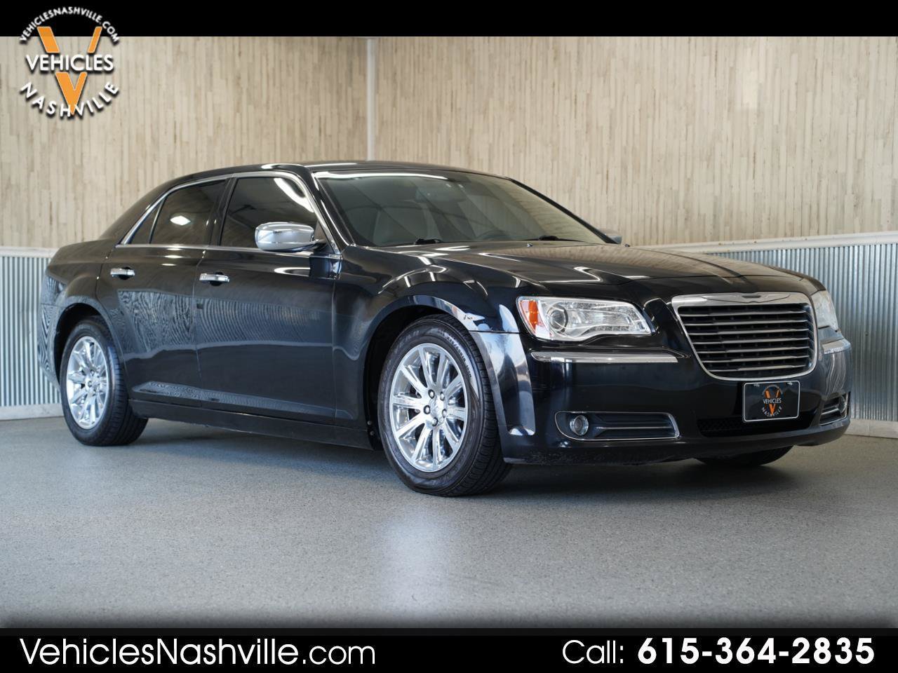 Used 2011 Chrysler 300 Limited RWD image 1