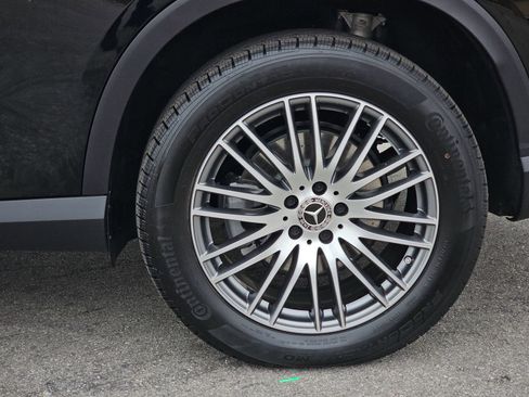 Used 2026 Mercedes-Benz GLC 300 image 32