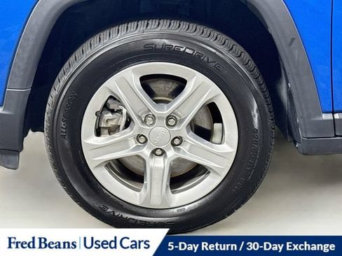 Used 2024 Jeep Compass Latitude AWD/4WD image 35
