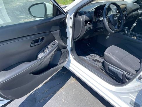 Used 2024 Nissan Sentra S FWD image 9