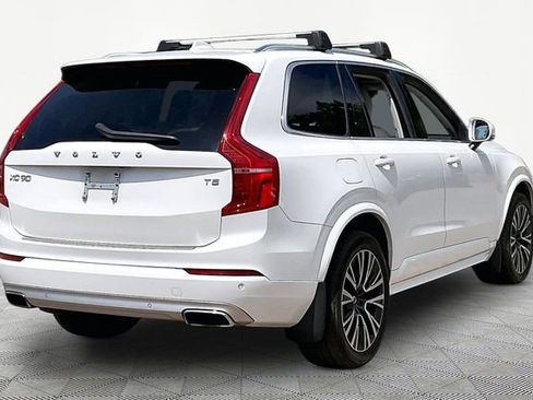 Used 2021 Volvo XC90 T5 Momentum w/ Advanced Package image 5