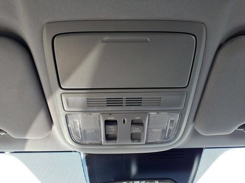 Used 2021 Honda CR-V EX image 29