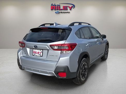 Used 2022 Subaru Crosstrek 2.0i Premium w/ Moonroof Package image 5