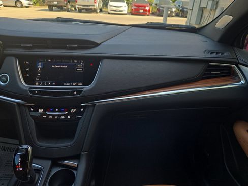 Used 2024 Cadillac XT5 Premium Luxury w/ Technology Package FWD image 20