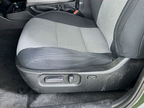 Used 2021 Toyota Tacoma TRD Sport w/ Technology Package AWD/4WD image 19