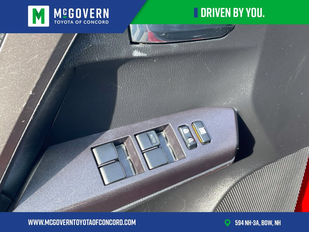 Used 2016 Toyota RAV4 XLE AWD/4WD image 14