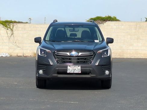 Used 2023 Subaru Forester Limited w/ Popular Package #2 AWD/4WD image 3