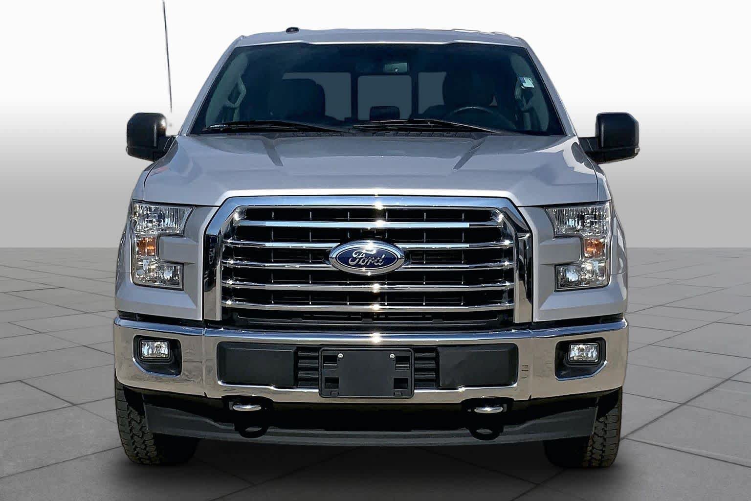Used 2017 Ford F150 XLT w/ Equipment Group 302A Luxury AWD/4WD image 4