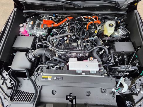 Used 2025 Toyota 4Runner TRD Off-Road image 33