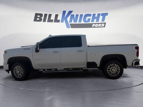 Used 2021 Chevrolet Silverado 2500 High Country w/ Safety Package II AWD/4WD image 2