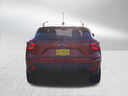 Used 2024 Chevrolet Trax RS w/ Driver Confidence Package image 6