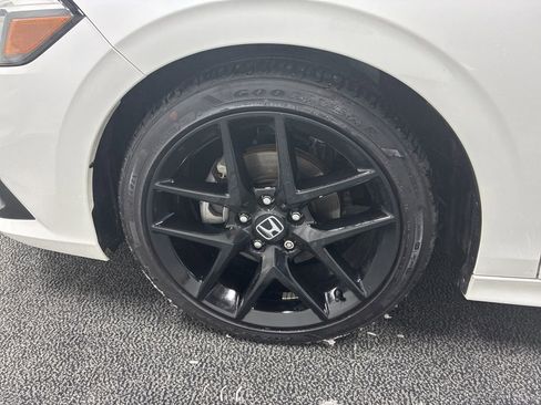 Used 2024 Honda Civic Sport image 8