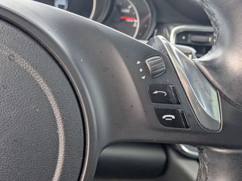 Used 2013 Porsche Panamera 4 Platinum Edition image 19