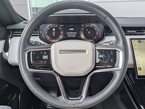 Certified 2025 Land Rover Range Rover Sport image 15