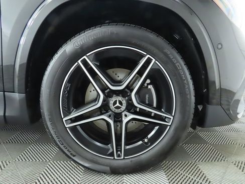 Certified 2025 Mercedes-Benz GLA 250 image 33
