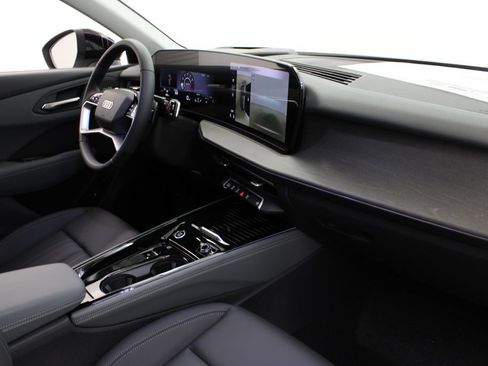New 2026 Audi Q3 quattro 2.0T AWD/4WD image 26