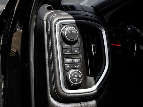 Used 2021 Chevrolet Silverado 2500 LTZ w/ LTZ Plus Package image 31