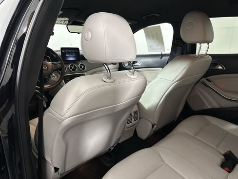 Used 2019 Mercedes-Benz GLA 250 image 27