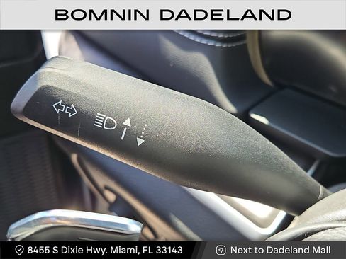 Used 2025 Jeep Grand Cherokee Limited w/ Black Appearance Package image 26