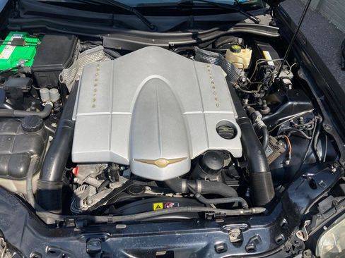 Used 2006 Chrysler Crossfire Limited image 20