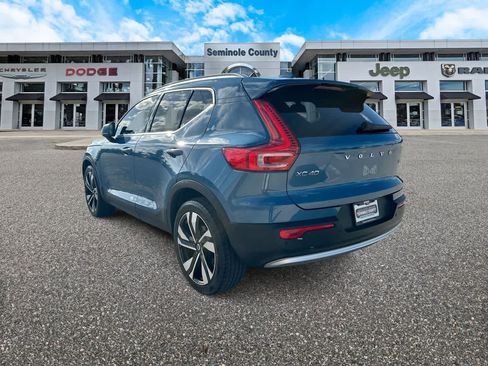 Used 2023 Volvo XC40 B5 Plus w/ Driver Assist Package AWD/4WD image 6