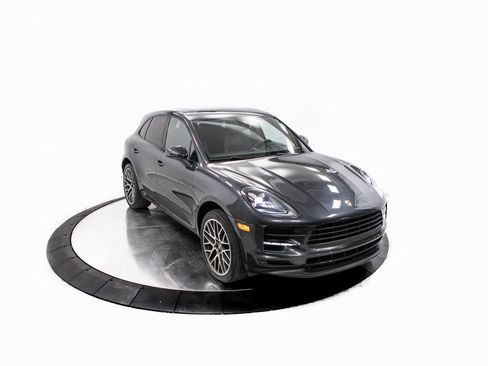 Certified 2020 Porsche Macan image 39