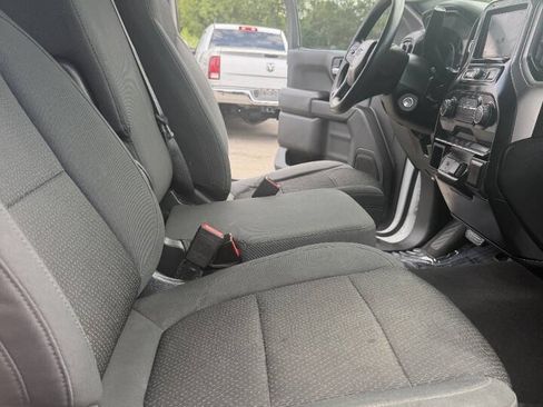 Used 2020 Chevrolet Silverado 1500 Custom Trail Boss w/ Custom Convenience Package AWD/4WD image 8