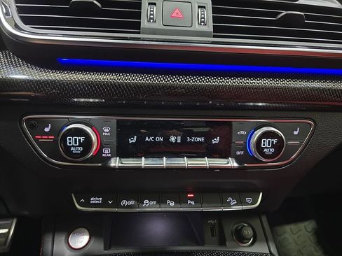 Used 2023 Audi SQ5 Prestige w/ Prestige Package image 26