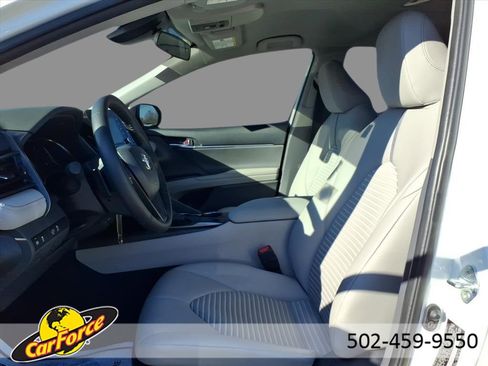 Used 2022 Toyota Camry SE image 20