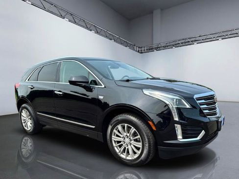 Used 2017 Cadillac XT5 Luxury w/ Driver Awareness Package AWD/4WD image 8