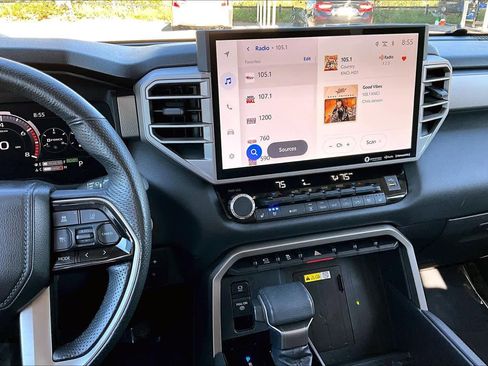 Used 2022 Toyota Tundra Limited image 6