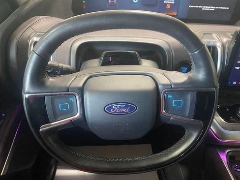 Used 2025 Ford Expedition Max Platinum w/ Platinum Ultimate Package image 8