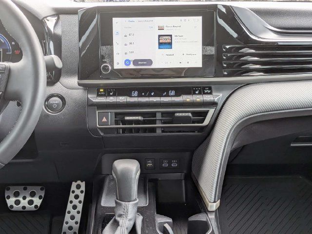 Used 2026 Toyota Camry SE w/ Convenience Package FWD image 17