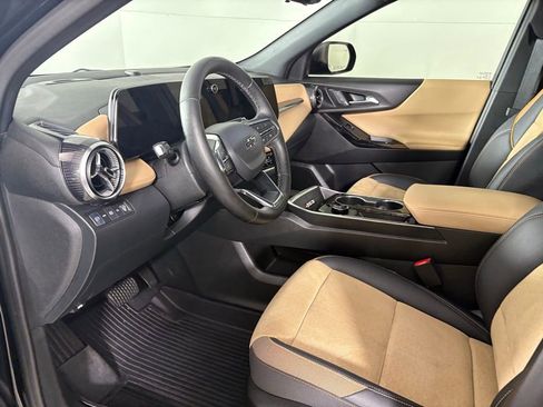 Used 2026 Chevrolet Equinox ACTIV w/ Convenience Package III image 25