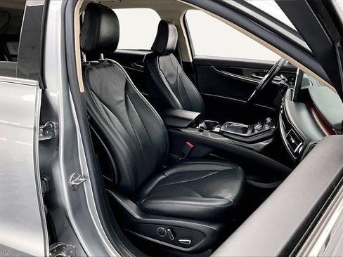 Used 2021 Lincoln Nautilus Reserve w/ Cargo Utility Package image 7