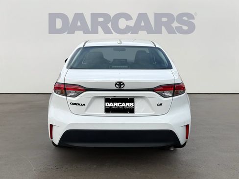 Used 2025 Toyota Corolla LE FWD image 6