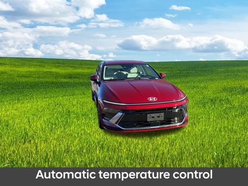 New 2025 Hyundai Sonata SEL image 2