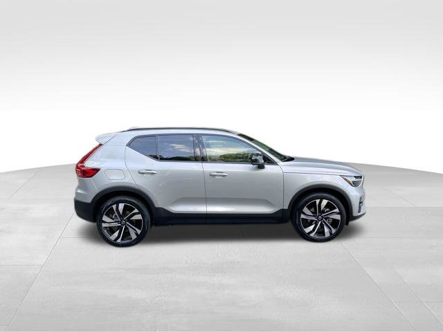 Certified 2023 Volvo XC40 B5 Plus w/ Protection Package Premier AWD/4WD image 9