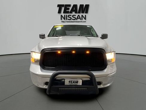Used 2017 RAM 1500 Classic SLT AWD/4WD image 2