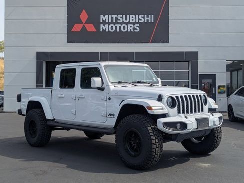 Used 2023 Jeep Gladiator Overland image 1