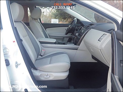 Used 2011 MAZDA CX-9 Grand Touring w/ Moonroof & Bose Audio Pkg image 15