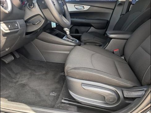 Certified 2024 Kia Forte LXS w/ LXS Technology Package FWD image 9